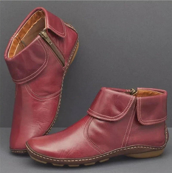 Berdine | Dame Retro Ankelstøvletter med Lynlås - Burgundy - Image 1