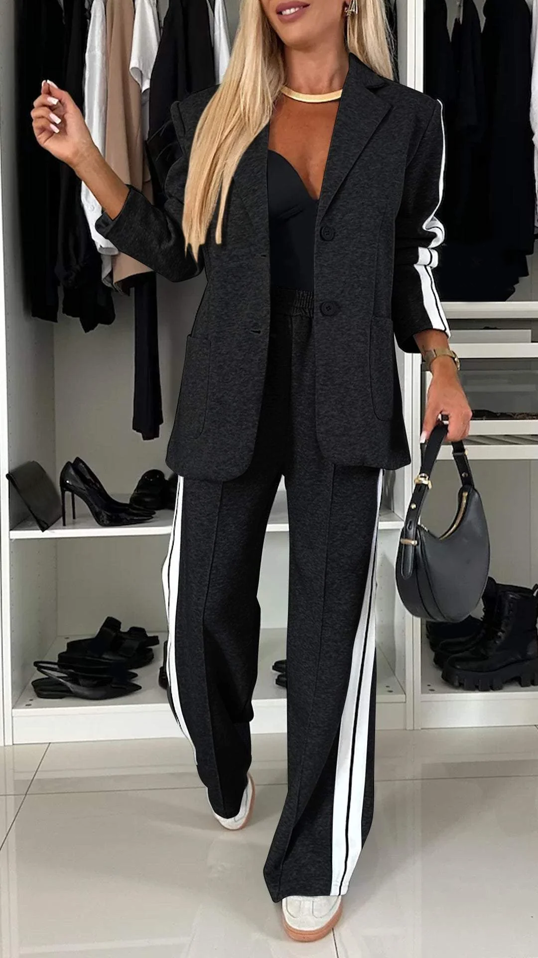 Halvdis | Dame Blazer Sæt med Joggingstriber - Light Grey - Image 6