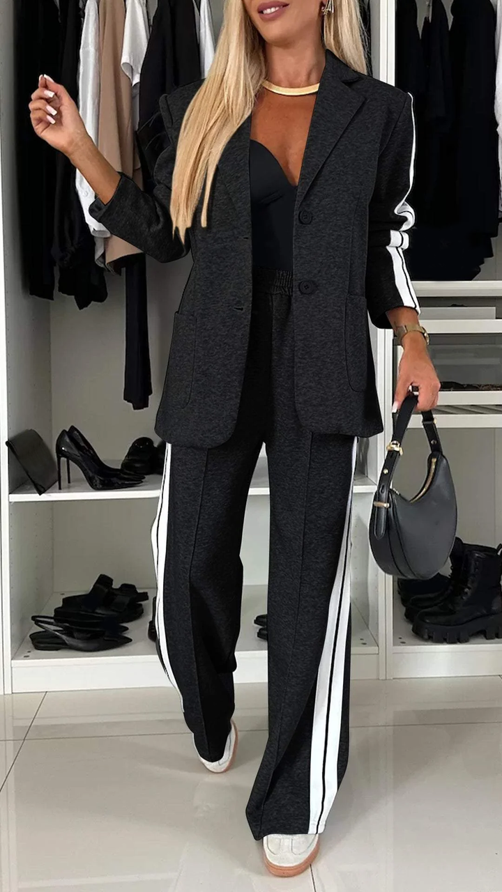 Halvdis | Dame Blazer Sæt med Joggingstriber - Light Grey - Image 6