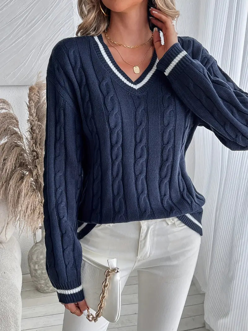 Halvine | Dame Striktrøje V-hals Kabelstrik - Navy - Image 4