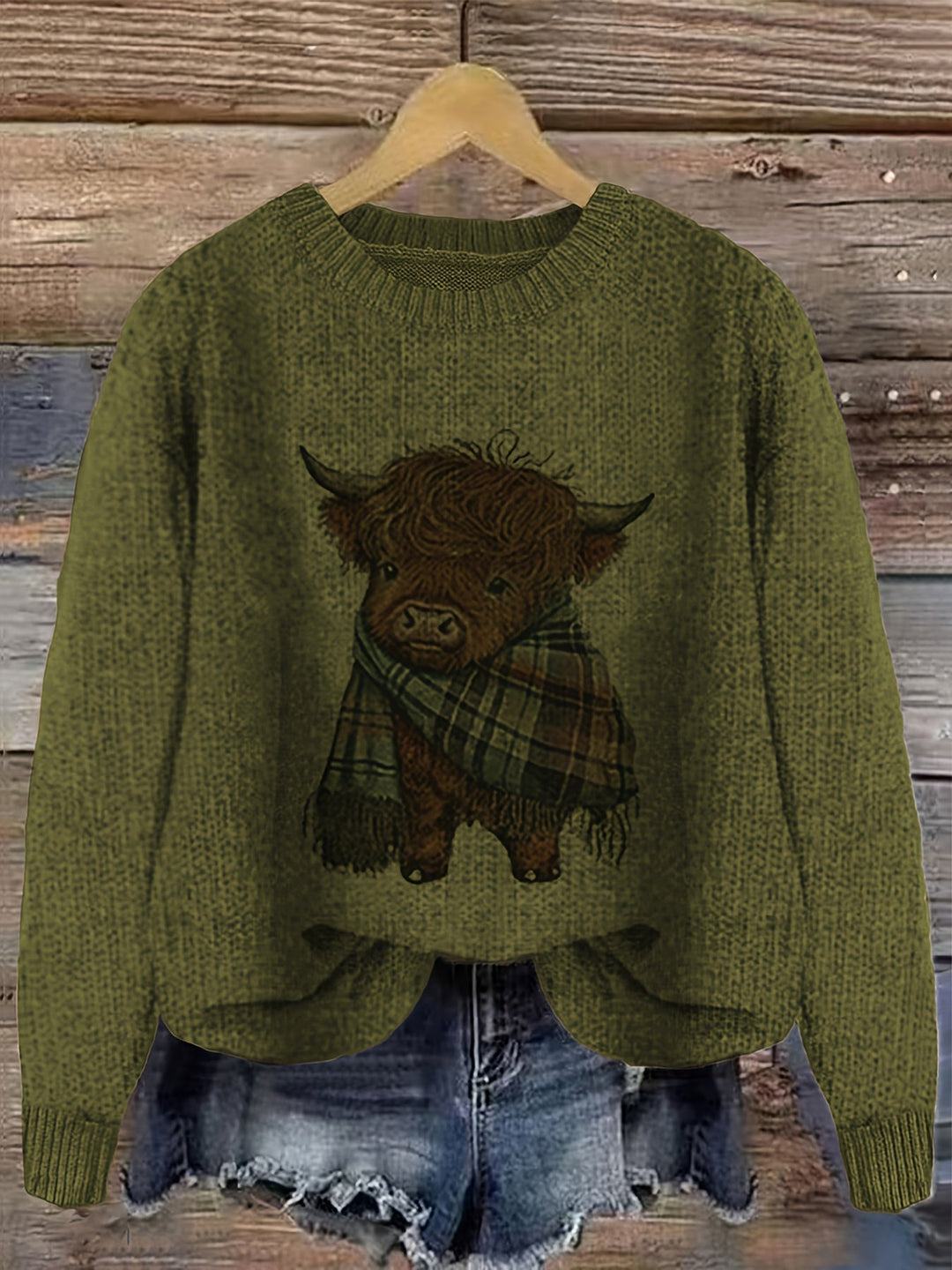 Solbrun | Dame Striktrøje Highland Cow Grafik - Light Green - Image 8
