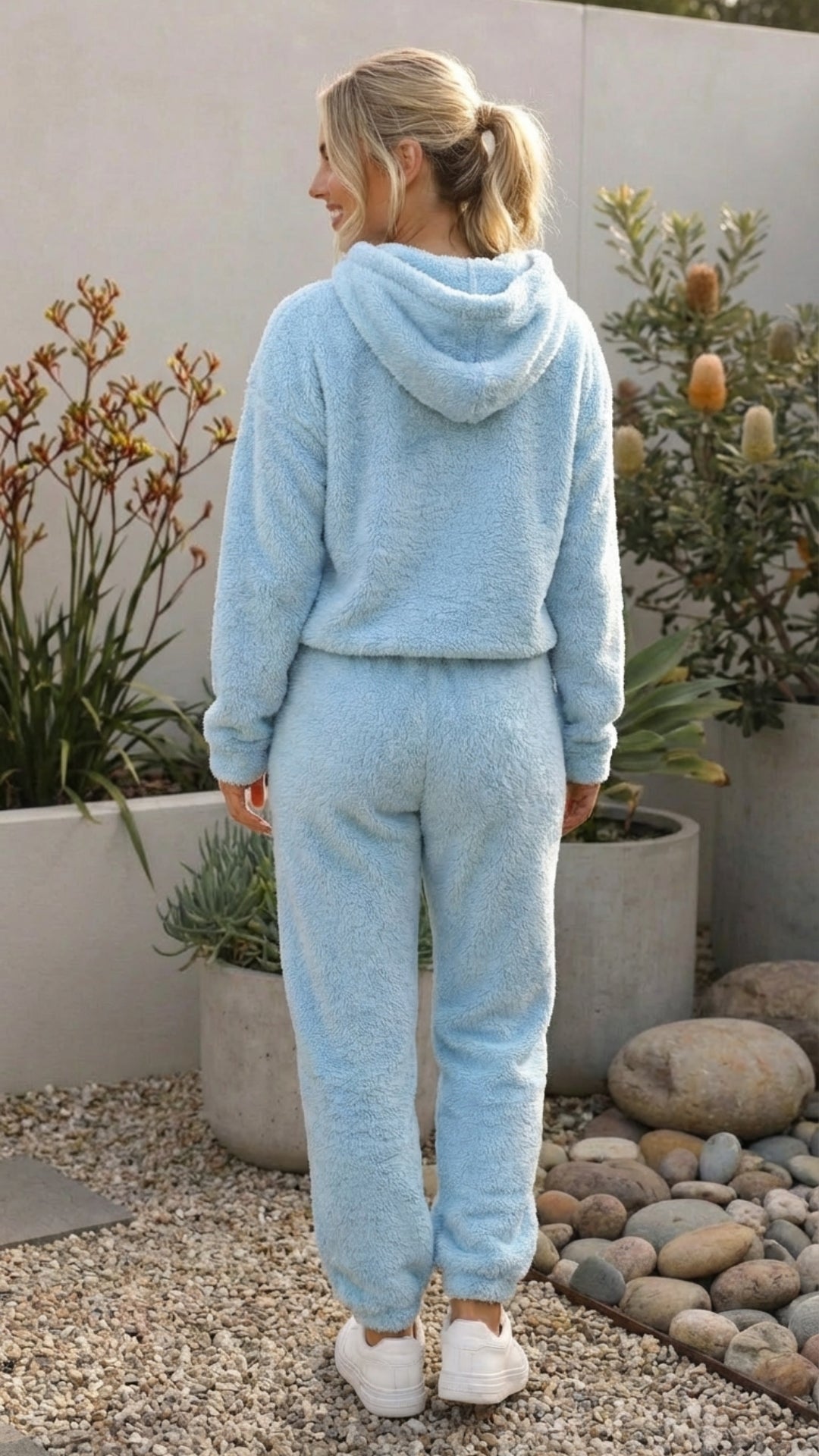 Thelvina | Dame Fleece Loungesæt med Hætte - Cream - Image 11